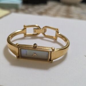 Gucci Gold Rectangular Watch Size 17 or 18 From JAPAN With New Battery